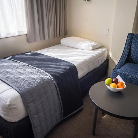 West Plaza Hotel Wellington Extérieur photo