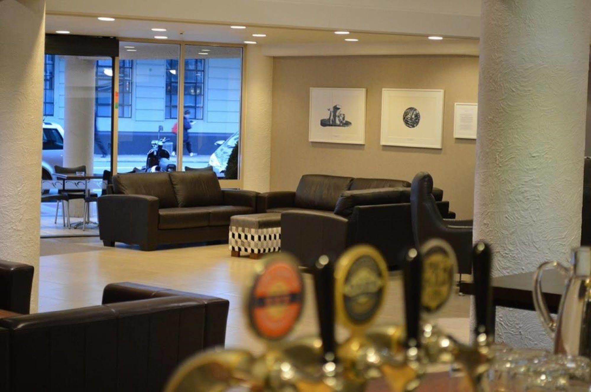 West Plaza Hotel Wellington Extérieur photo