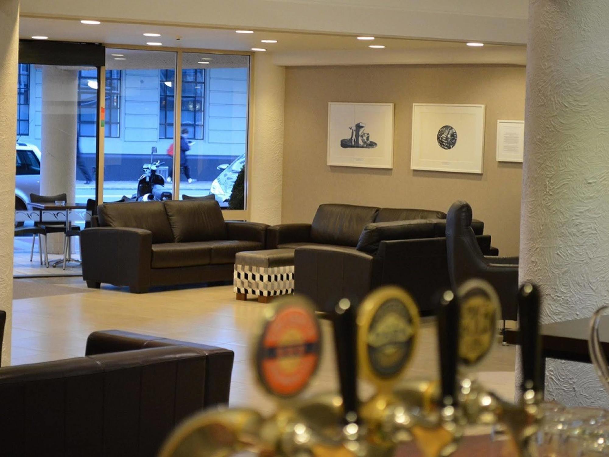 West Plaza Hotel Wellington Extérieur photo